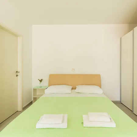 Mandy Апартаменты *