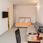 Mandy Apartment