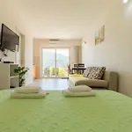 Apartament Mandy *