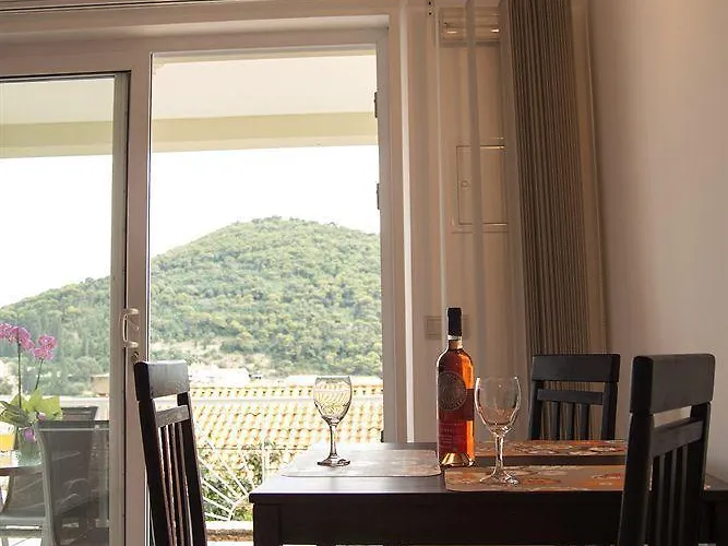 曼迪公寓式酒店 *