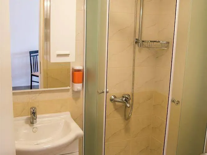 曼迪公寓式酒店